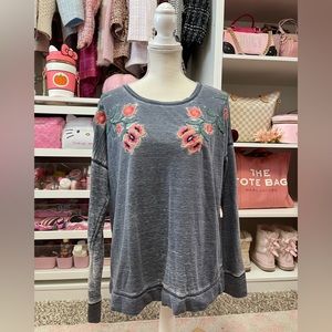 Lucky brand gray embroidered rose sweartshirt Large